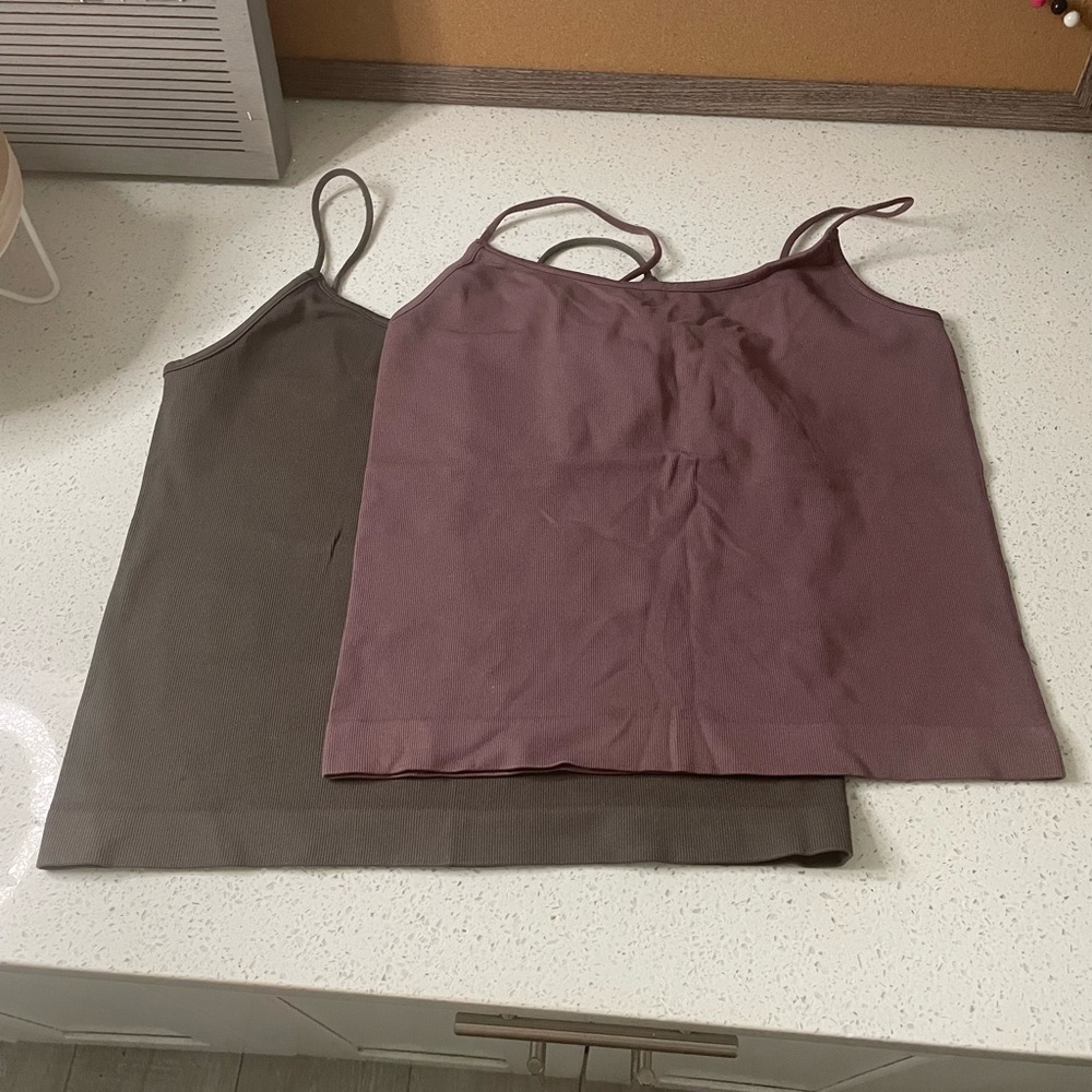 **bundle** American Eagle tank tops size M
